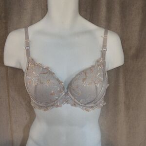 La SENZA 38B Elegant Lace Bra in Cream and Tan